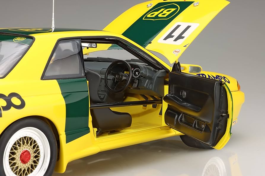 SKYLINE GT-R BPオイルモデル1/12 Amazon | 1/12 AXESシリーズ No.6 BPオイル・トランピオ・GT-R